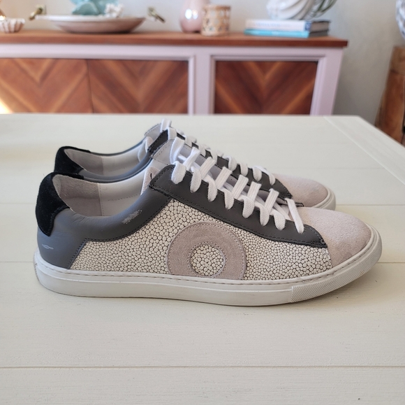 Oliver Cabell Gray and White Sneakers - Picture 10 of 12